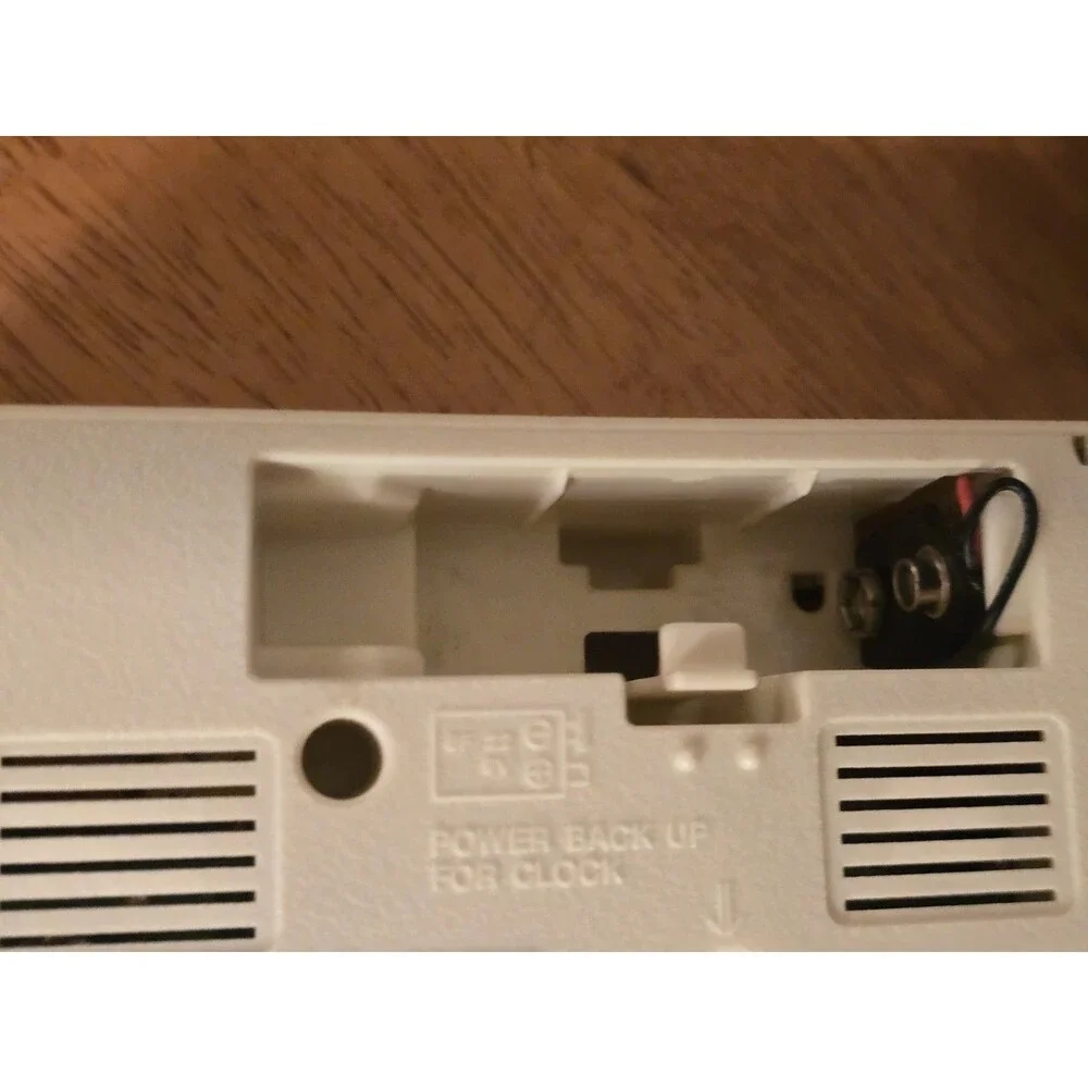 Vintage Sony Dream Machine ICF-C240 AM/FM Clock Radio Pink LED Cream Tested